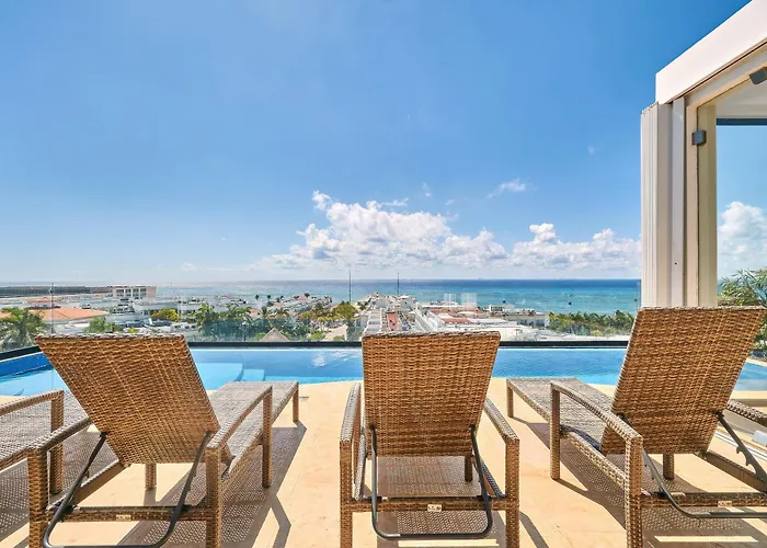 2 Bdrm Ocean View Private Pool Heart Of Town Apartment *