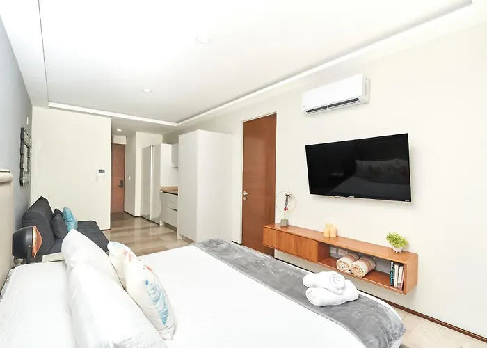 2 Bdrm Ocean View Private Pool Heart Of Town