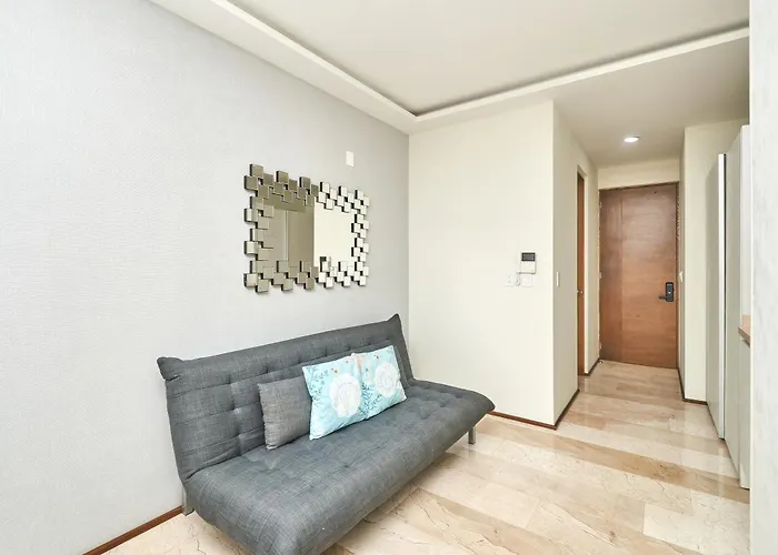 2 Bdrm Ocean View Private Pool Heart Of Town Apartment *
