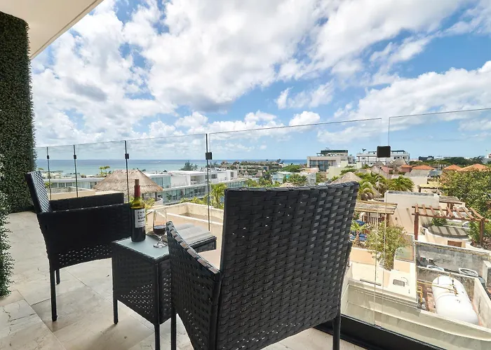 Apartment 2 Bdrm Ocean View Private Pool Heart Of Town