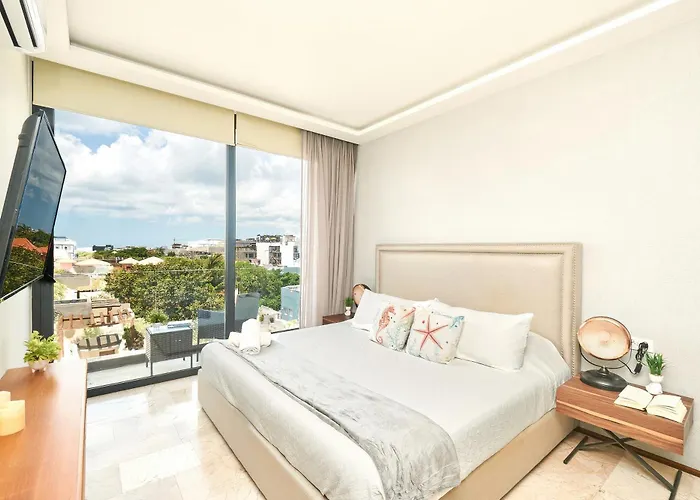 2 Bdrm Ocean View Private Pool Heart Of Town Apartment Playa del Carmen